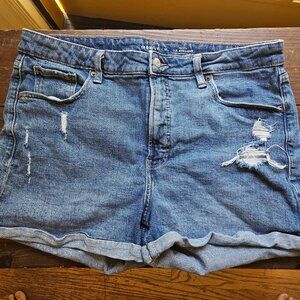 High-Waisted OG Straight Ripped Jean Shorts | Old Navy | Size 16